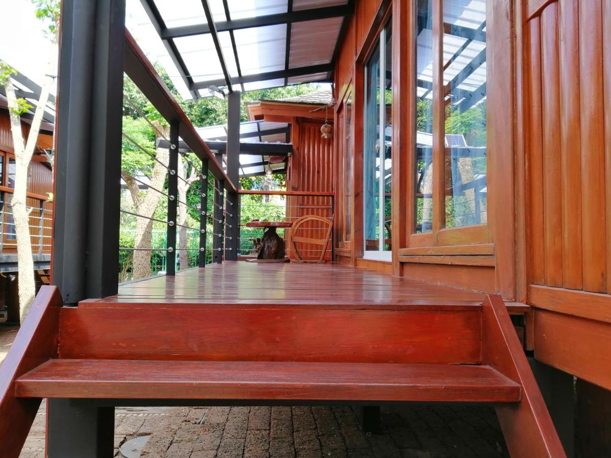 Wood House Pattaya Hotel Ngoại thất bức ảnh