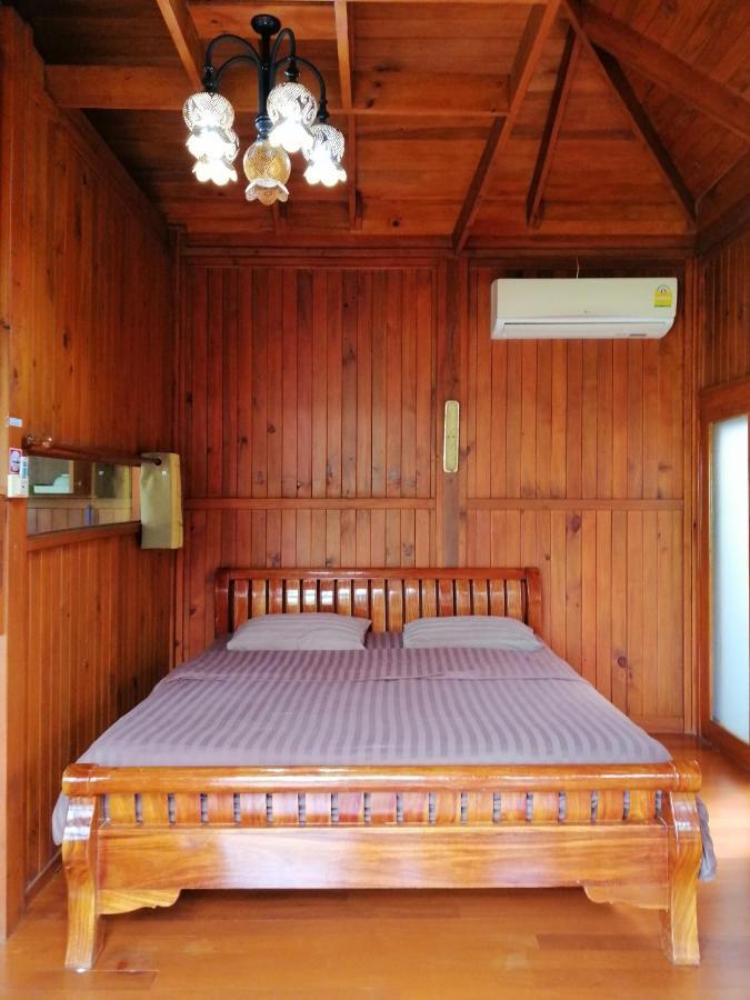 Wood House Pattaya Hotel Ngoại thất bức ảnh