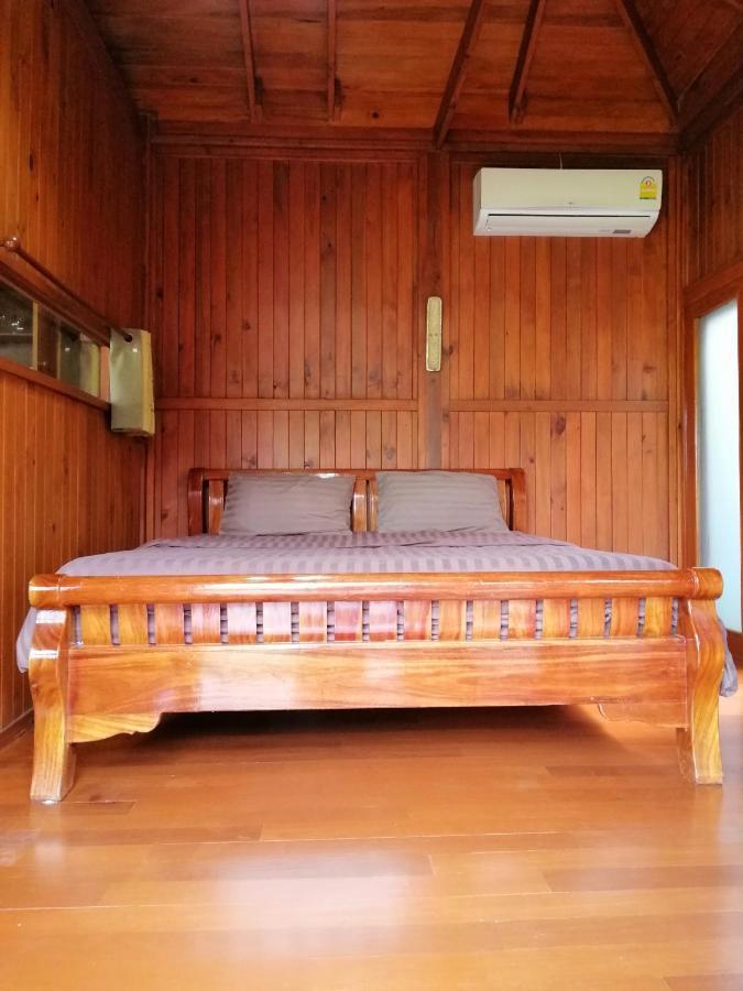 Wood House Pattaya Hotel Ngoại thất bức ảnh