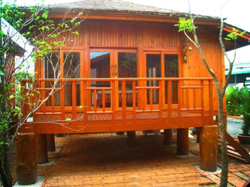 Wood House Pattaya Hotel Ngoại thất bức ảnh