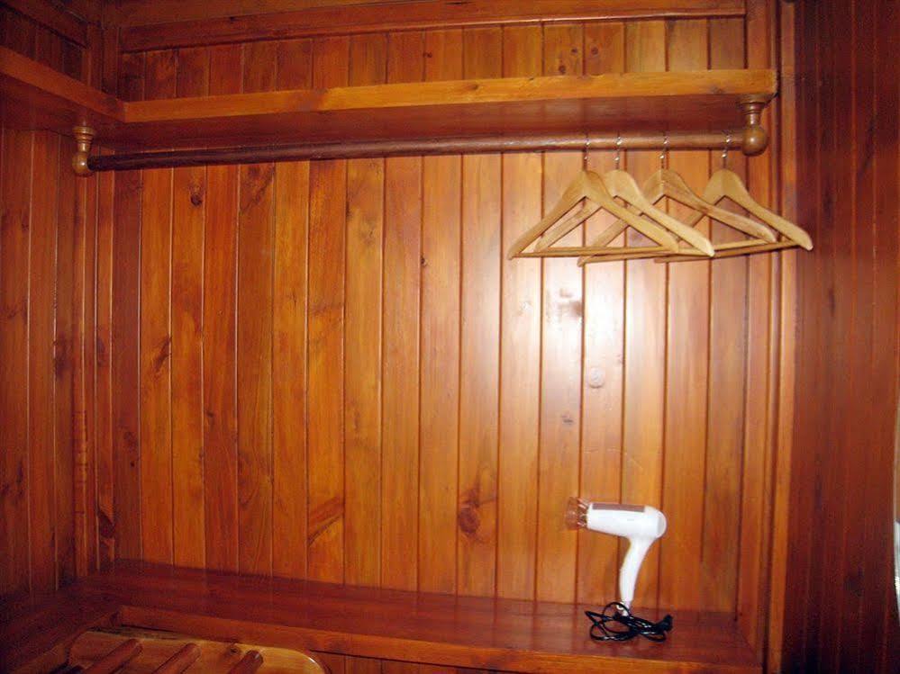 Wood House Pattaya Hotel Ngoại thất bức ảnh